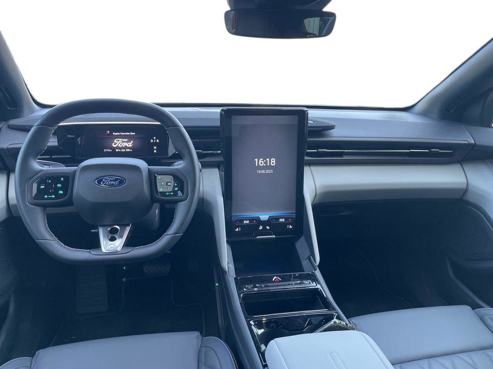 Ford Capri 77 Premium Extended Range 5d