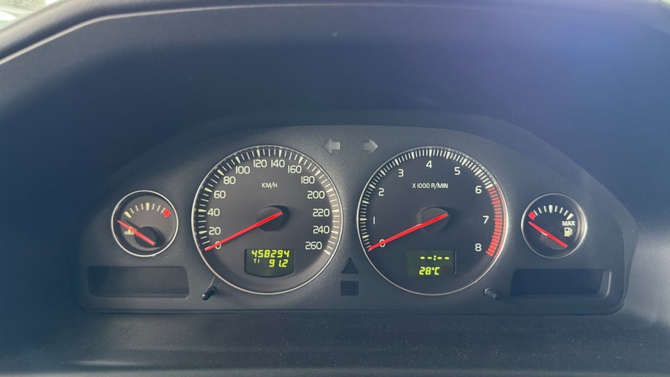 Volvo V70 2,5 T Kinetic 5d