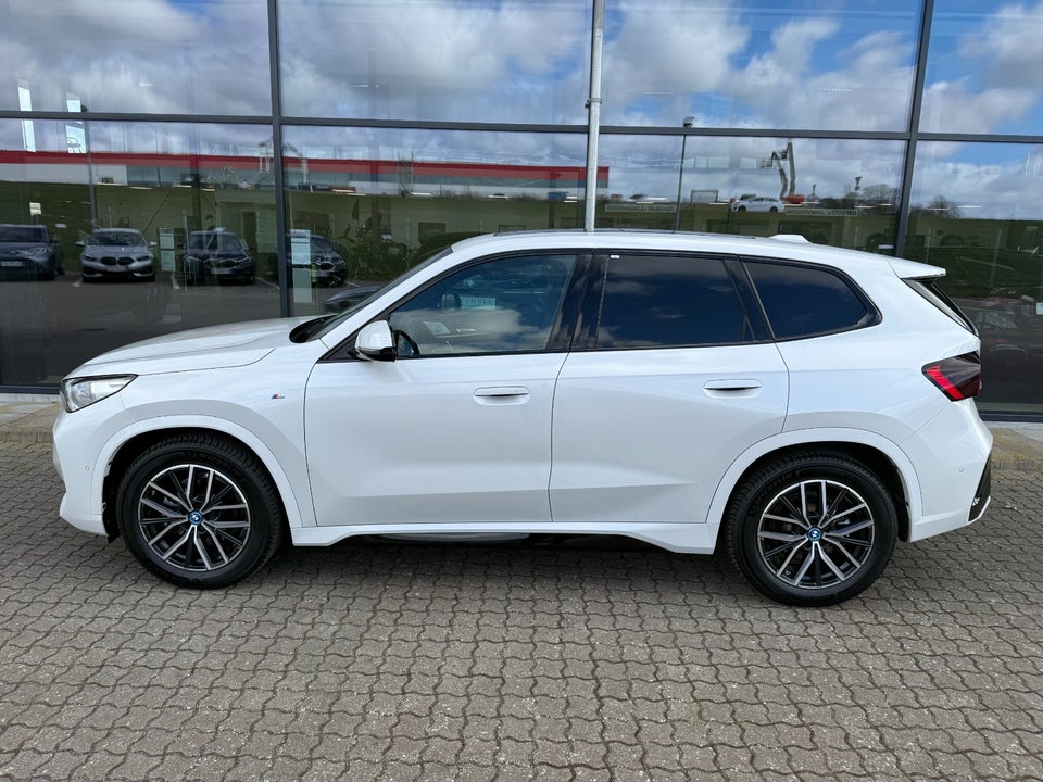 BMW iX1 eDrive20 M-Sport 5d