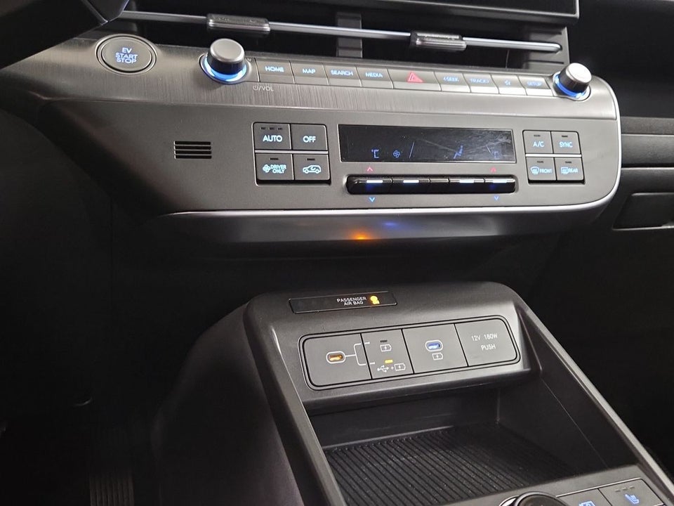 Hyundai Kona 65 EV Essential 5d