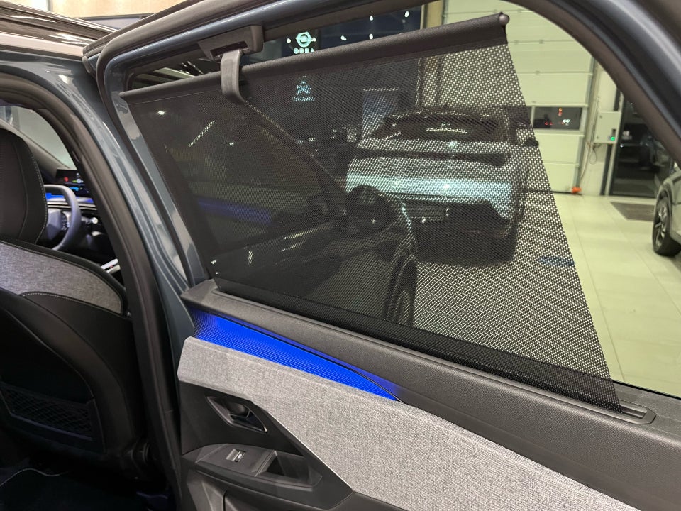 Peugeot e-5008 77 GT Pack 7prs 5d