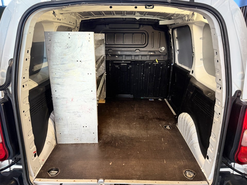 Peugeot Partner 1,5 BlueHDi 100 L1V1 Ultimate Van