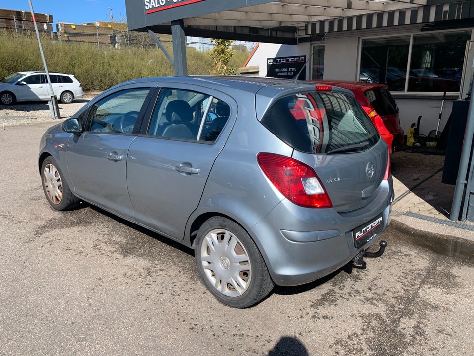 Opel Corsa 1,4 16V Cosmo 5d