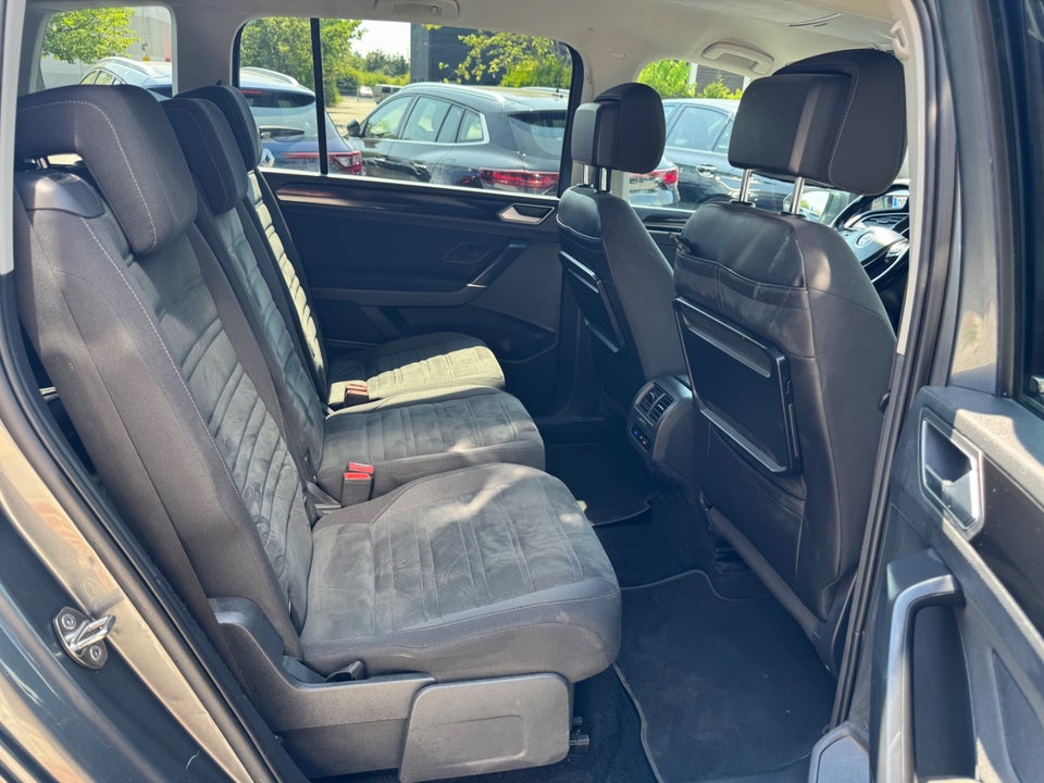 VW Touran 2,0 TDi 150 Highline DSG 7prs 5d