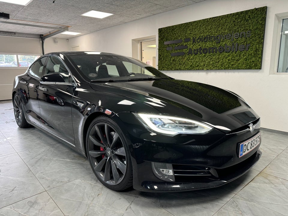 Tesla Model S 90D 5d