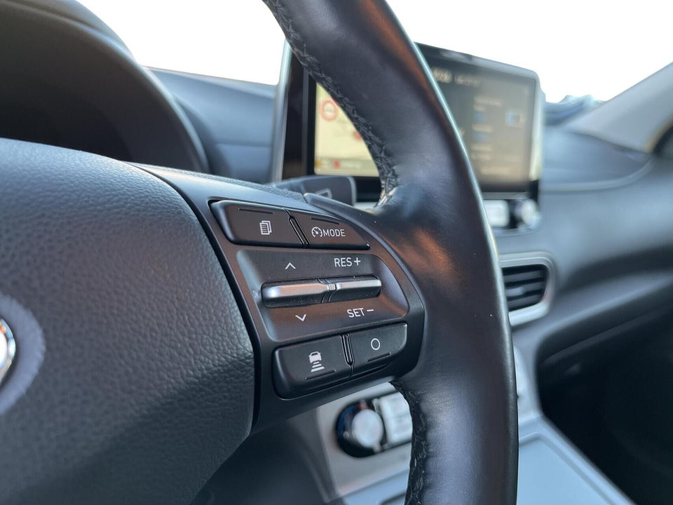 Hyundai Kona 64 EV Premium 5d