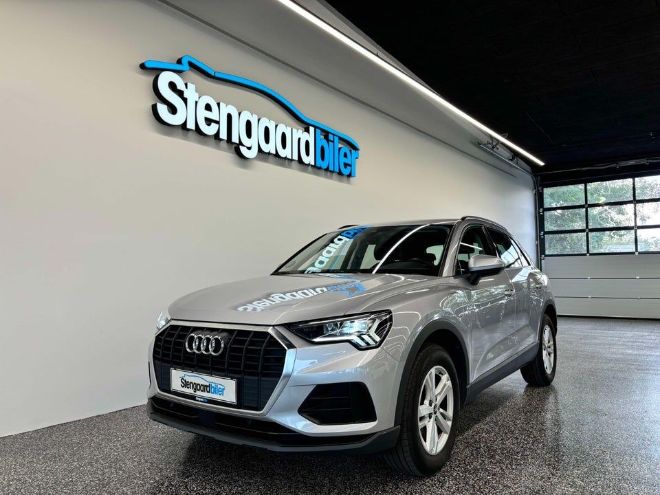 Audi Q3 45 TFSi e Attitude+ S-tr. 5d