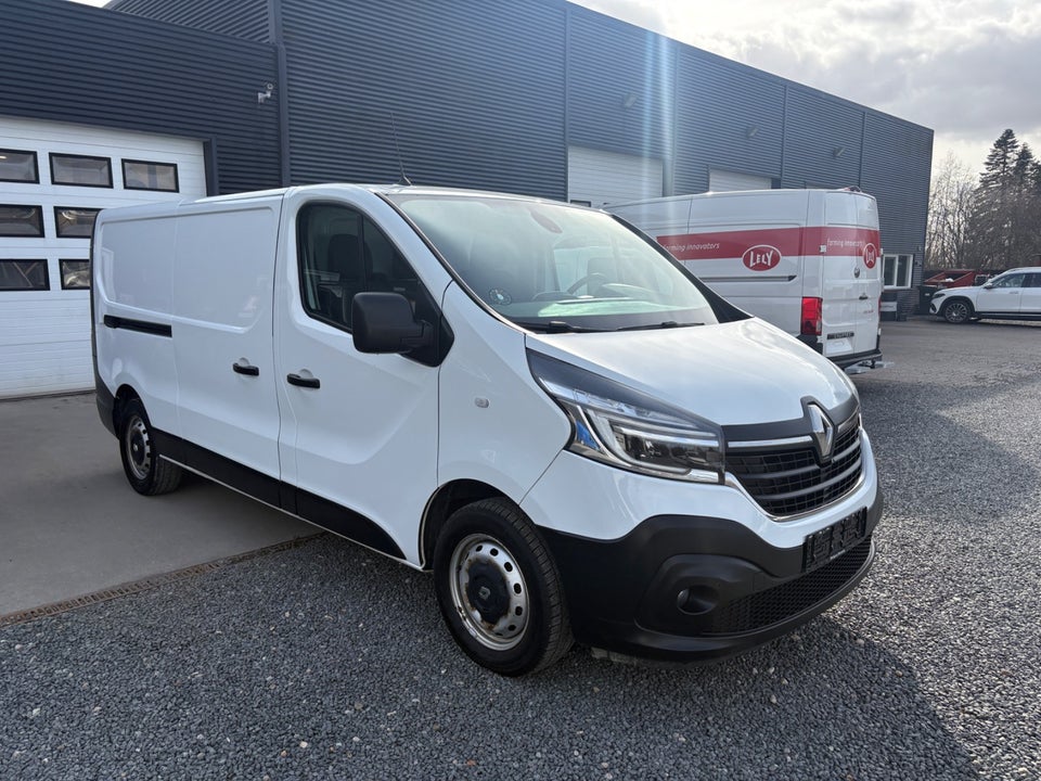 Renault Trafic T29 2,0 dCi 120 L2H1