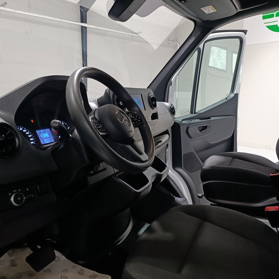 Mercedes Sprinter 317 2,0 CDi A3 Db.Kab aut. RWD 4d