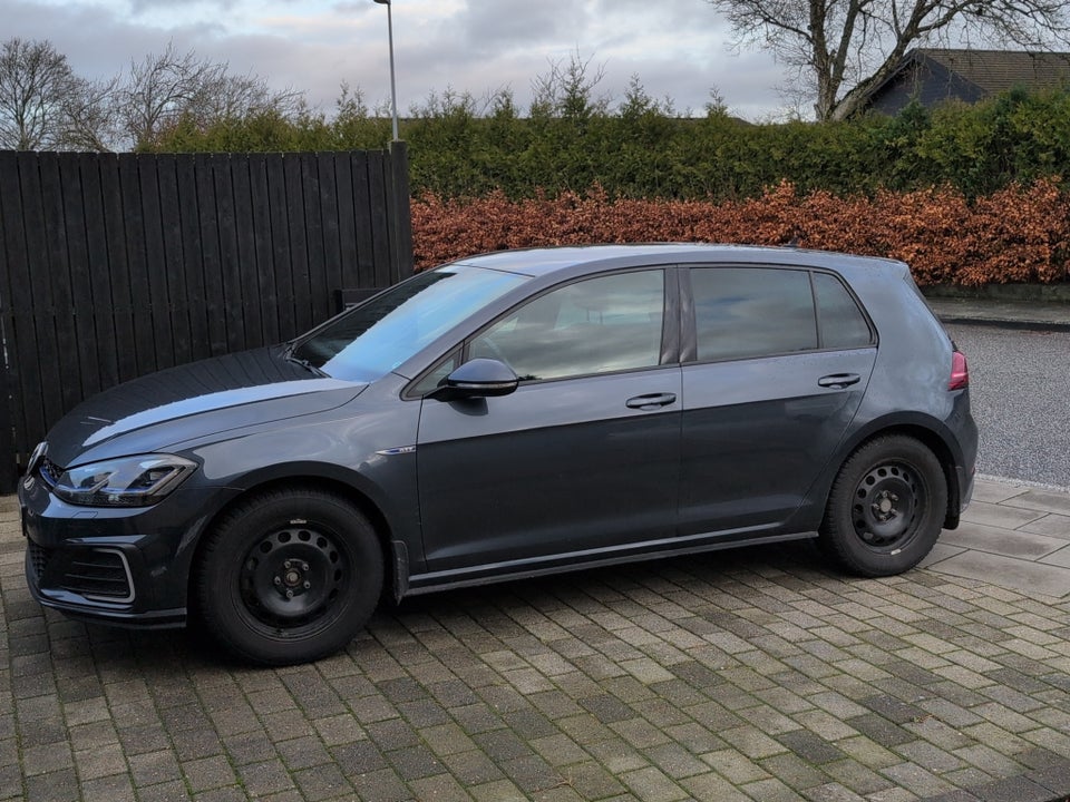 VW Golf VII 1,4 GTE DSG 5d