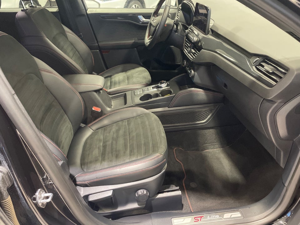 Ford Kuga 2,5 PHEV ST-Line X CVT 5d