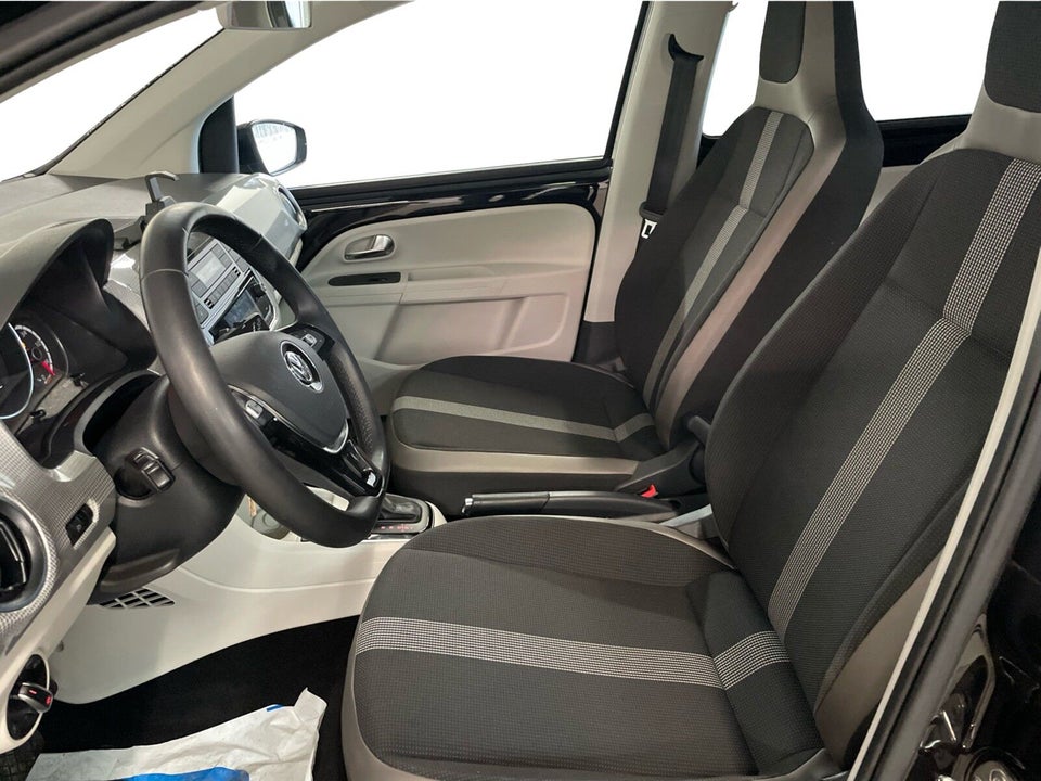 VW e-Up! High Up! 5d