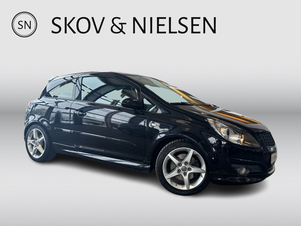 Opel Corsa 1,6 GSi 3d