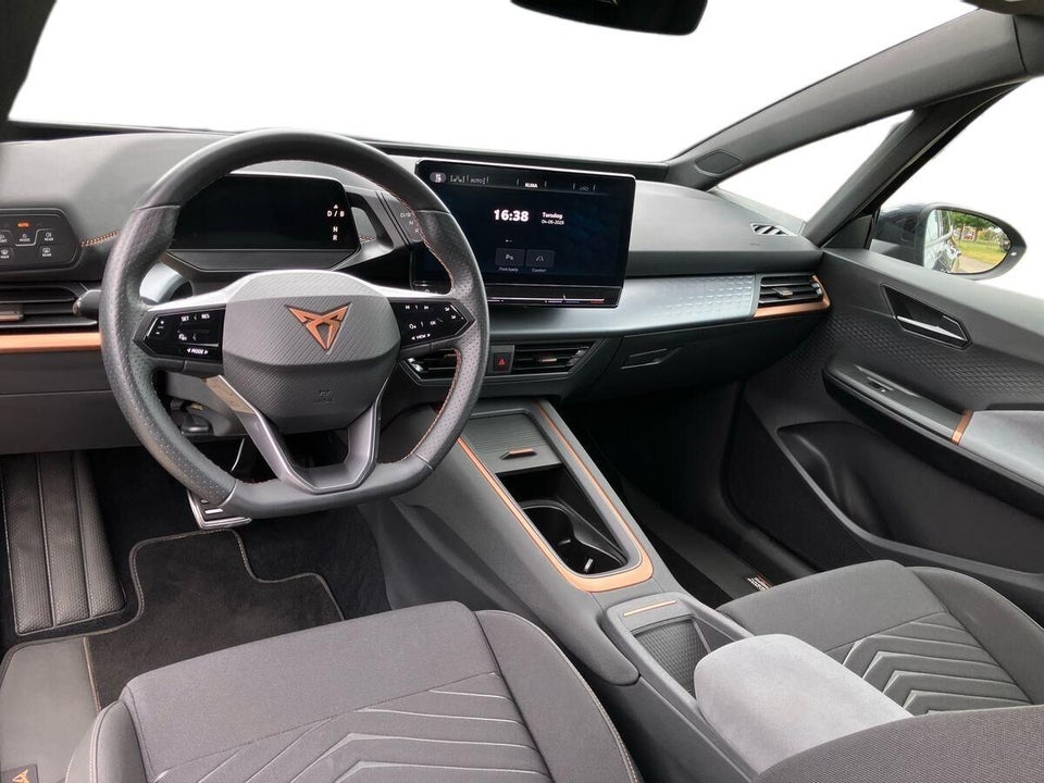 Cupra Born 58  5d