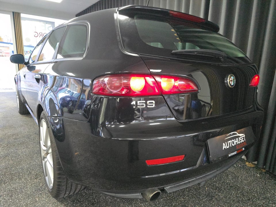Alfa Romeo 159 1,75 TBi Distinctive Sportwagon 5d