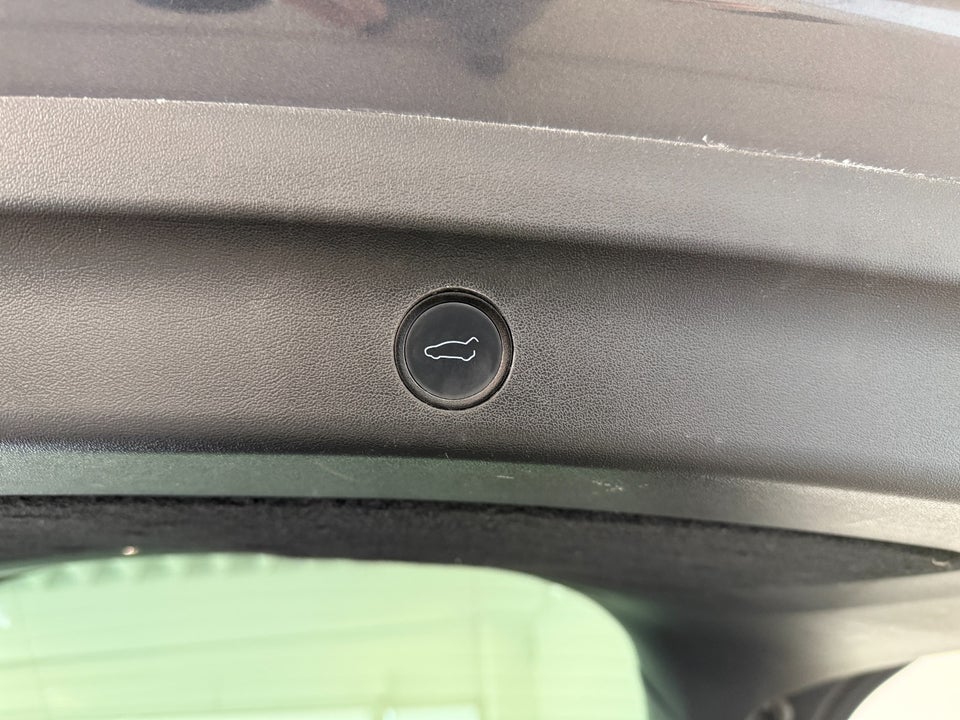 Tesla Model Y RWD 5d