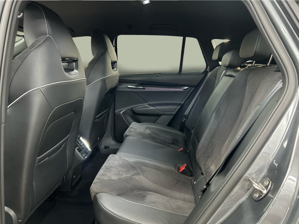 Skoda Enyaq 80 iV Sportline 5d