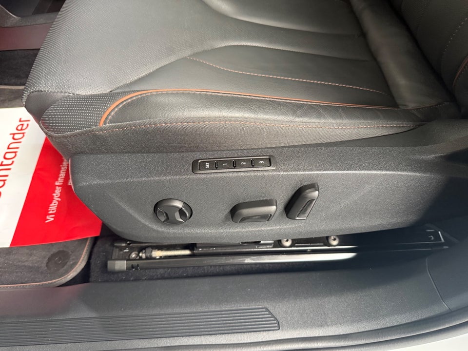 Skoda Enyaq 80 iV Suite 5d