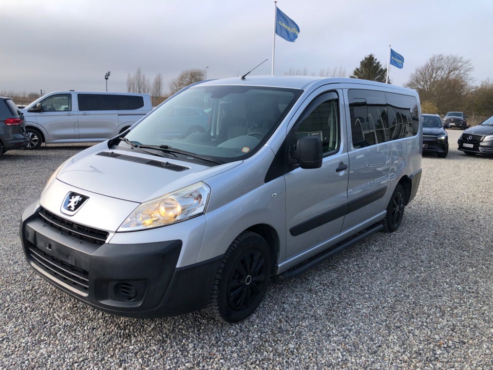 Peugeot Expert Tepee 2,0 HDi 163 Executive L1 8prs 4d