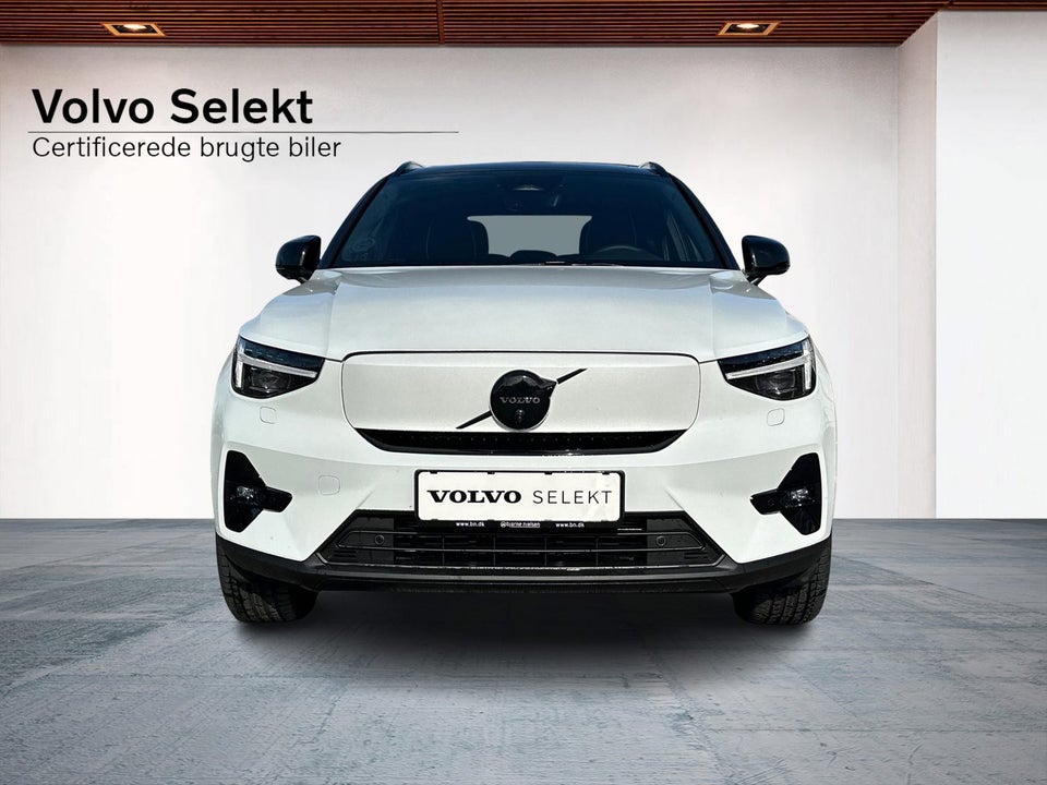 Volvo EX40 Extended Range Black Edition 5d