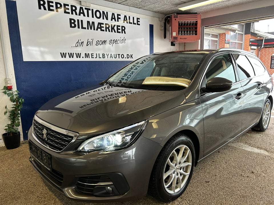 Peugeot 308 1,5 BlueHDi 130 Allure+ Sky SW 5d