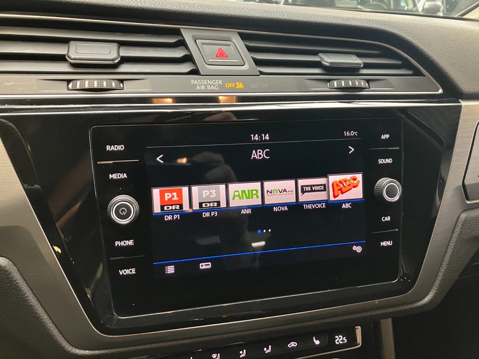 VW Touran 1,6 TDi 115 Comfortline DSG 7prs 5d