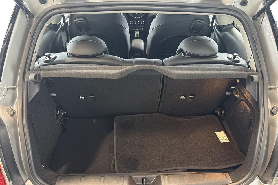 MINI Cooper SE Classic Trim 3d