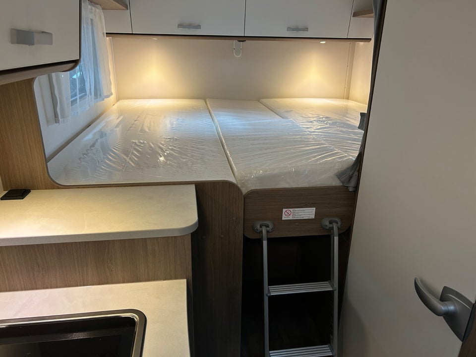 Carado V337 PRO+ 2,2 JTD 140 aut. 3d