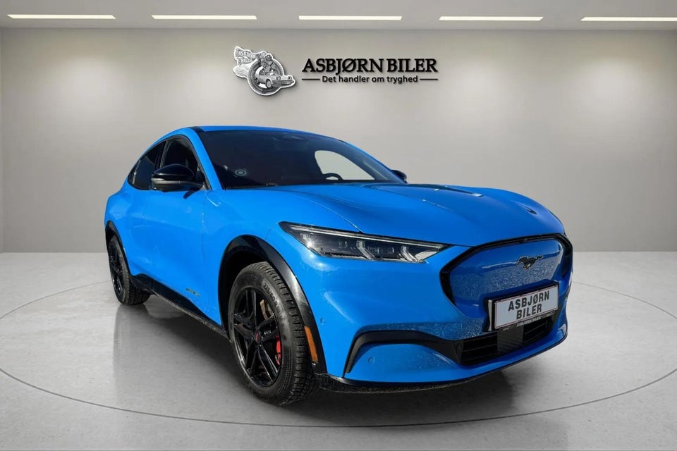 Ford Mustang Mach-E 70 Premium Standard Range AWD 5d