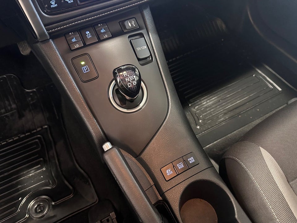 Toyota Auris 1,8 Hybrid H2 Comfort Touring Sports CVT Van 5d