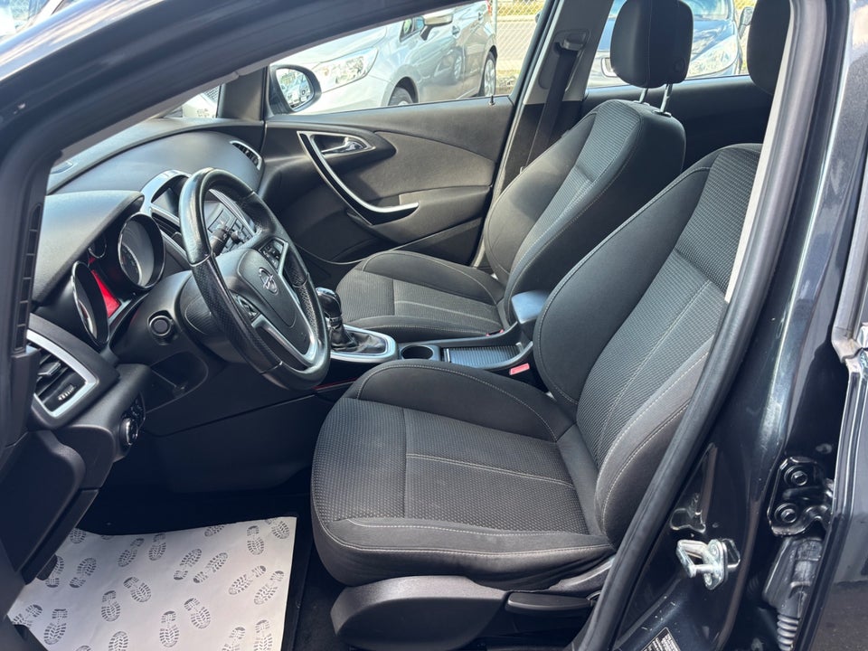 Opel Astra 1,4 T 140 Sport Sports Tourer 5d