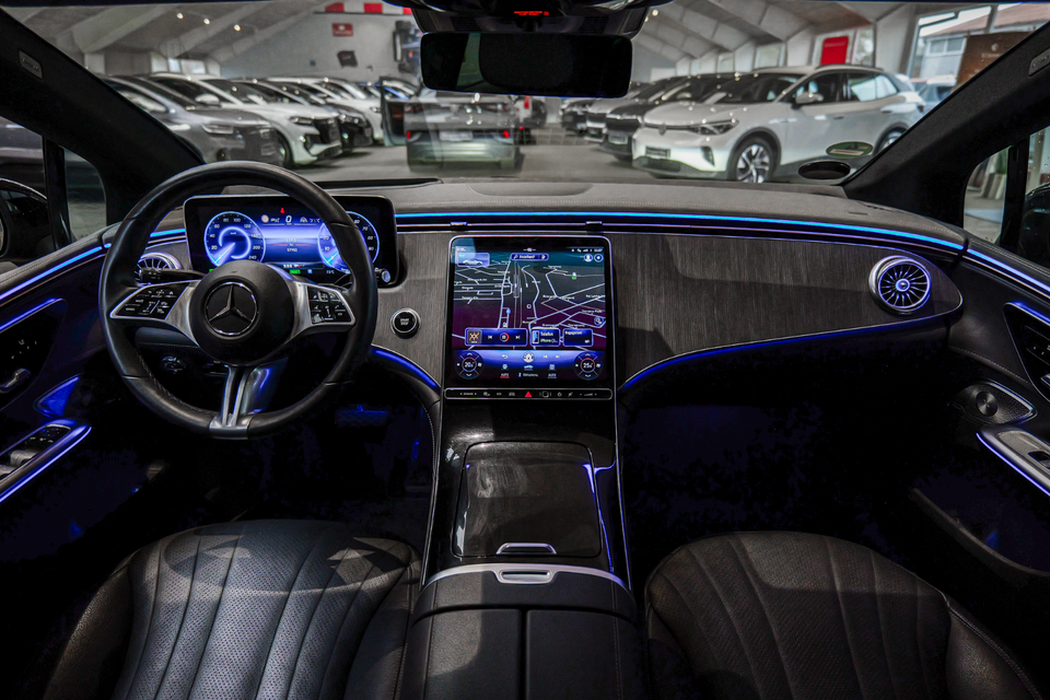 Mercedes EQE350 AMG Line 4d