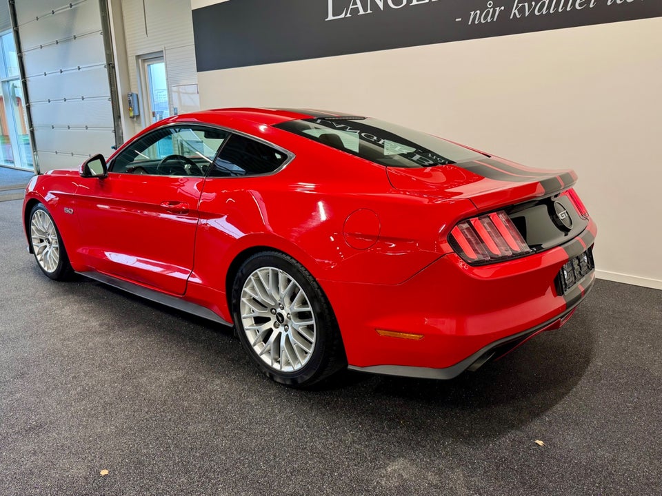 Ford Mustang 5,0 V8 GT Fastback 2d