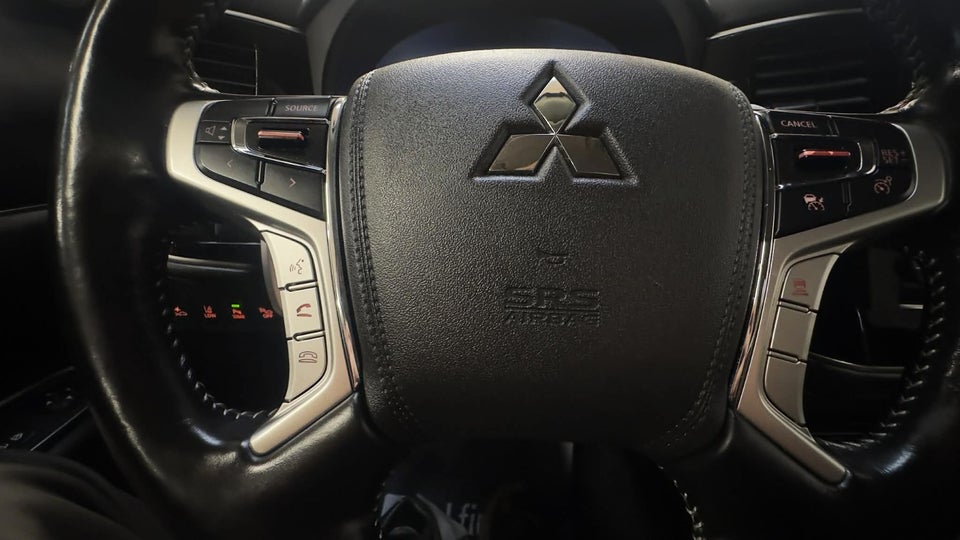 Mitsubishi Outlander 2,4 PHEV Intense CVT 4WD 5d