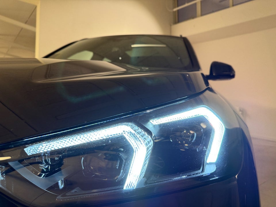 BMW iX1 xDrive30 Fully Charged 5d