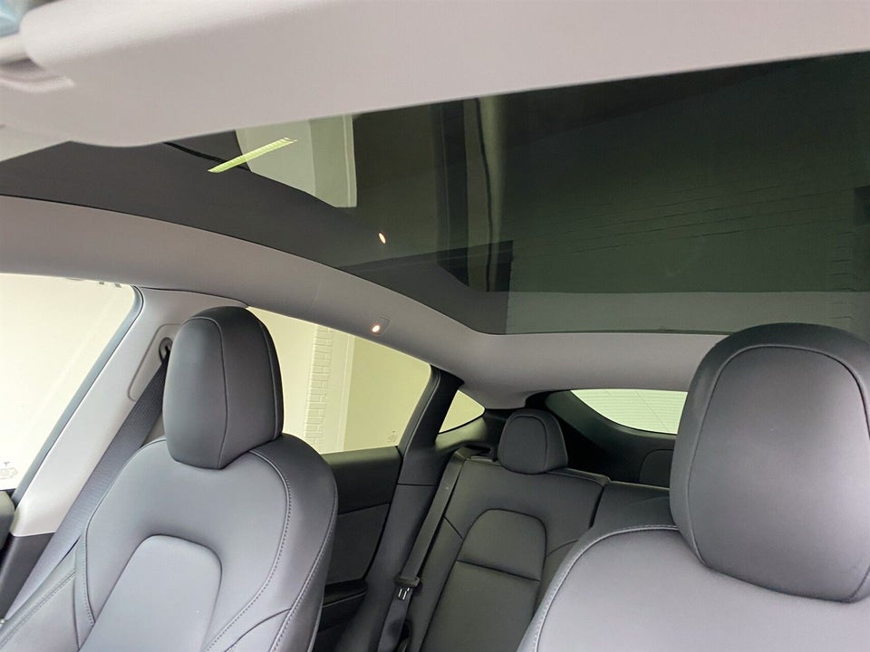 Tesla Model Y Long Range AWD 5d