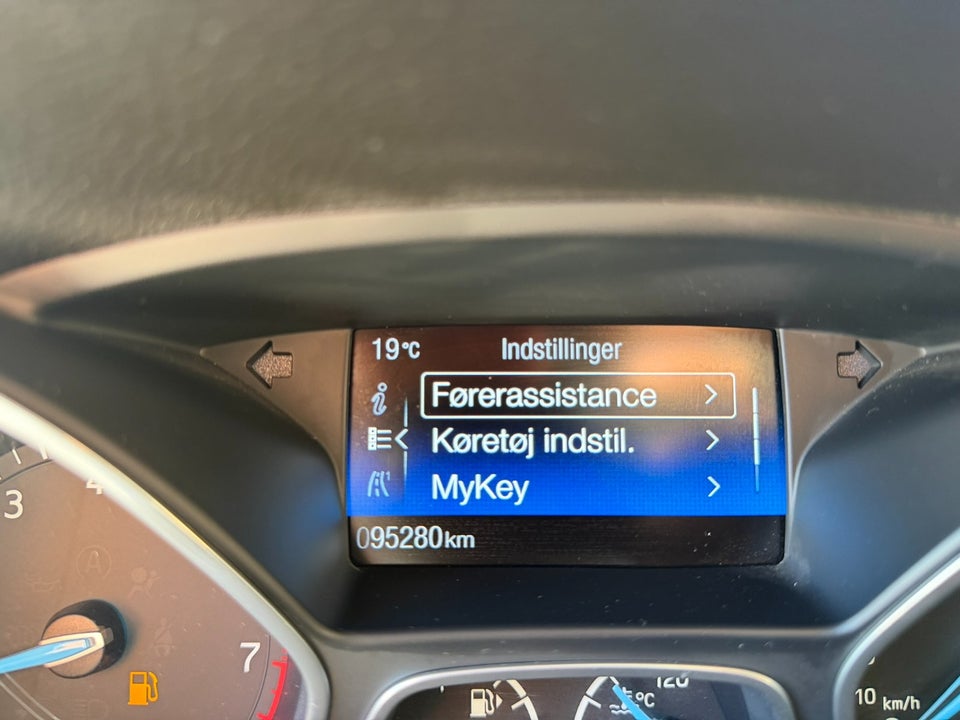 Ford Focus 1,0 SCTi 125 Business stc. 5d