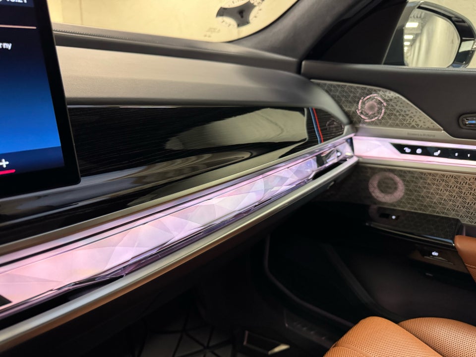 BMW i7 xDrive60 M-Sport 4d