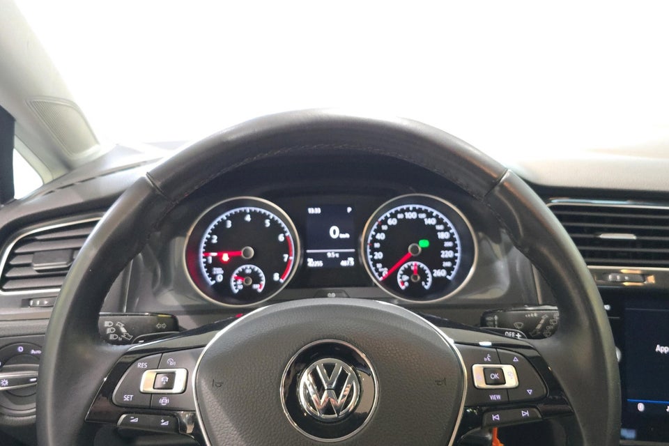 VW Golf VII 1,5 TSi 130 Comfortline DSG 5d