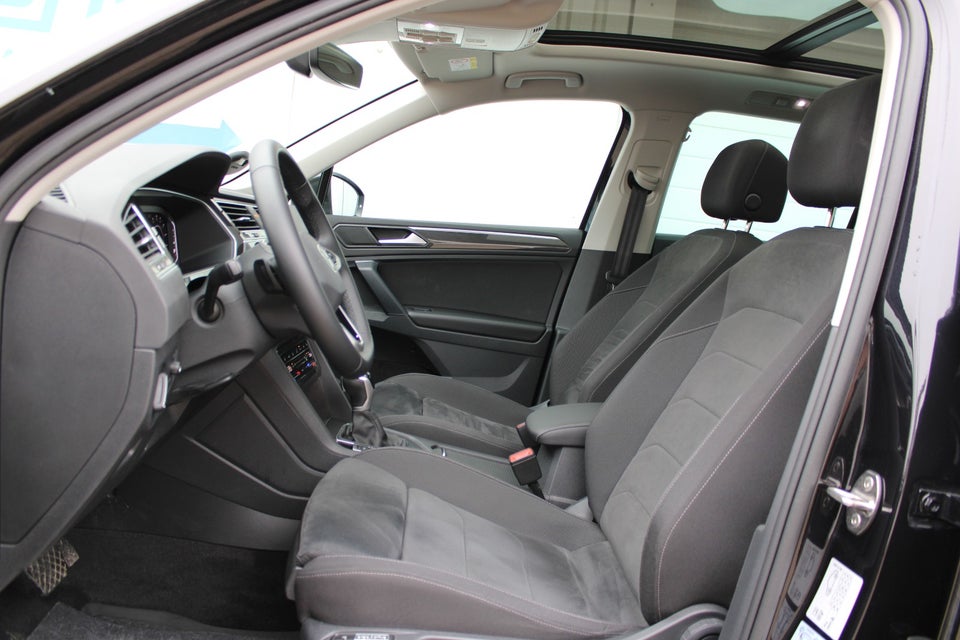 VW Tiguan 1,4 eHybrid Elegance DSG 5d