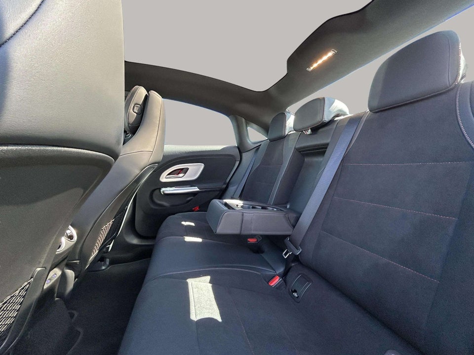 Mercedes CLA250+ EQ AMG Advance Plus 4d