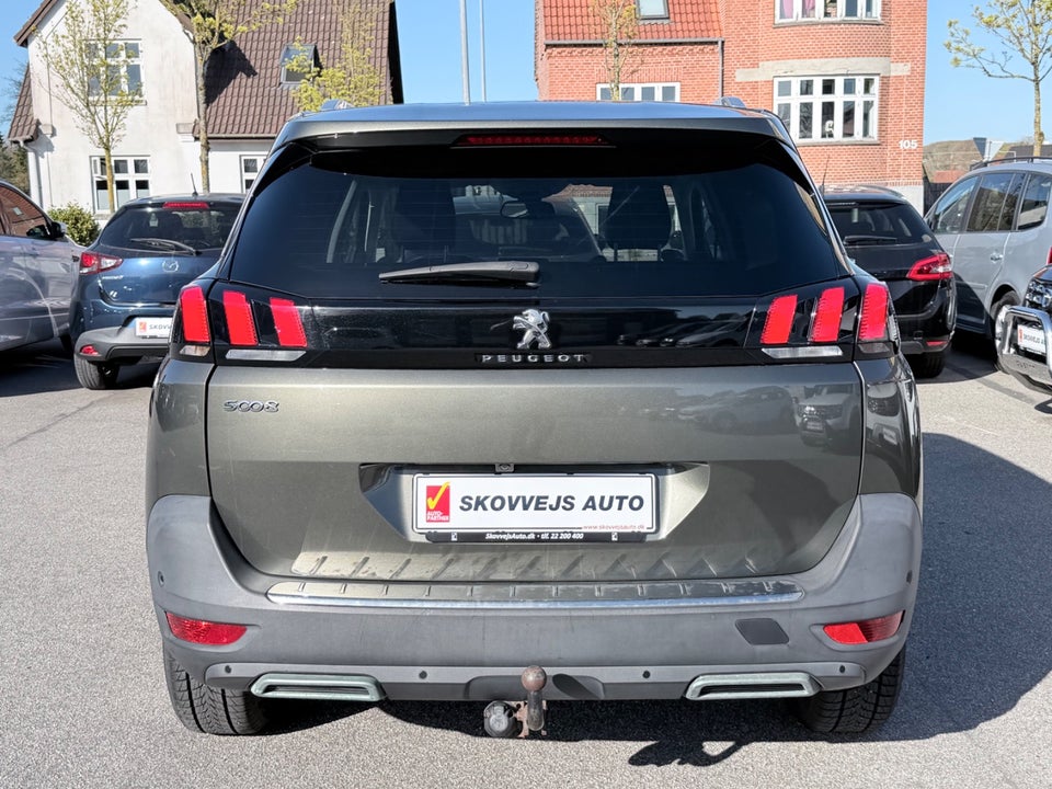 Peugeot 5008 1,6 BlueHDi 120 Allure 7prs 5d