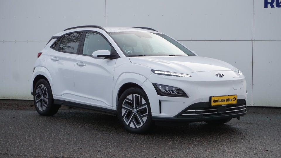 Hyundai Kona 64 EV Advanced Van 5d