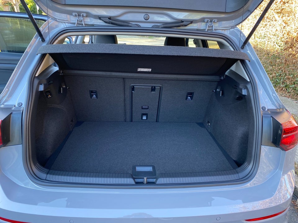 VW Golf VIII 1,5 TSi 150 Style 5d