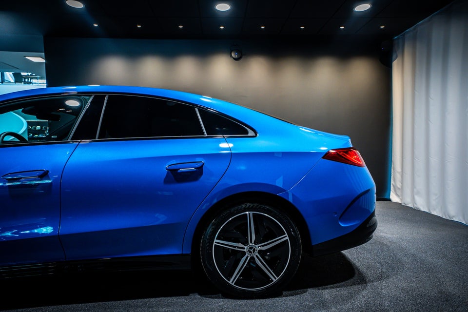 Mercedes CLA250+ electric AMG Premium 4d