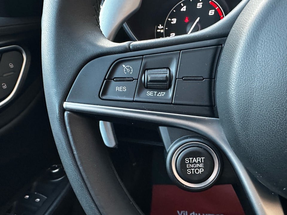 Alfa Romeo Giulia 2,0 T 200 Super aut. 4d