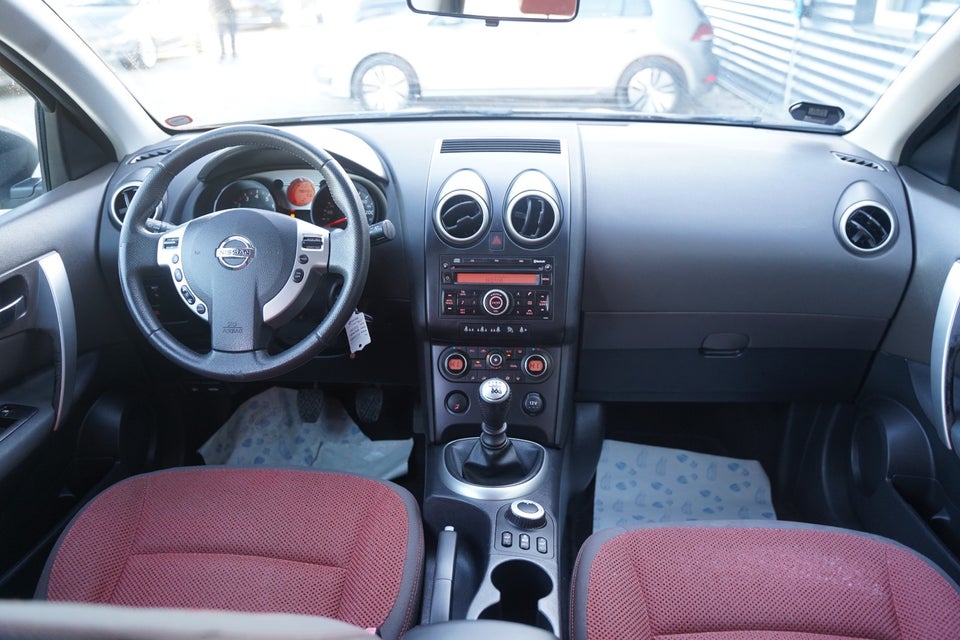 Nissan Qashqai 2,0 Acenta 4WD 5d