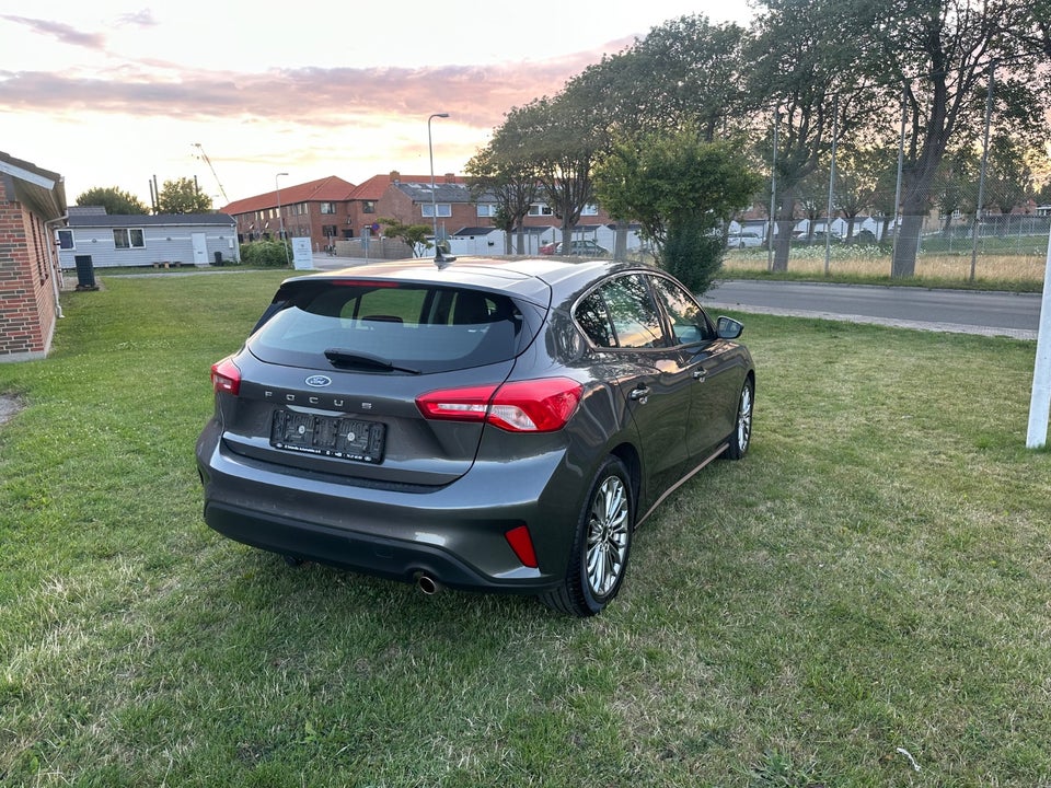 Ford Focus 1,0 EcoBoost Titanium aut. 5d