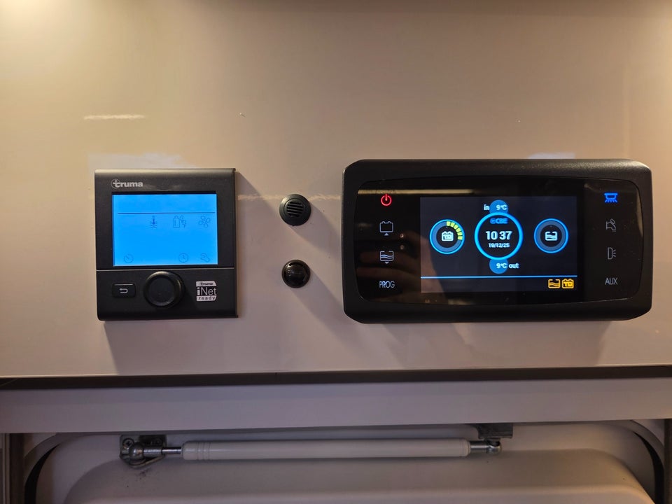 Laika Ecovip 2,2 L4009 DS aut. 3d