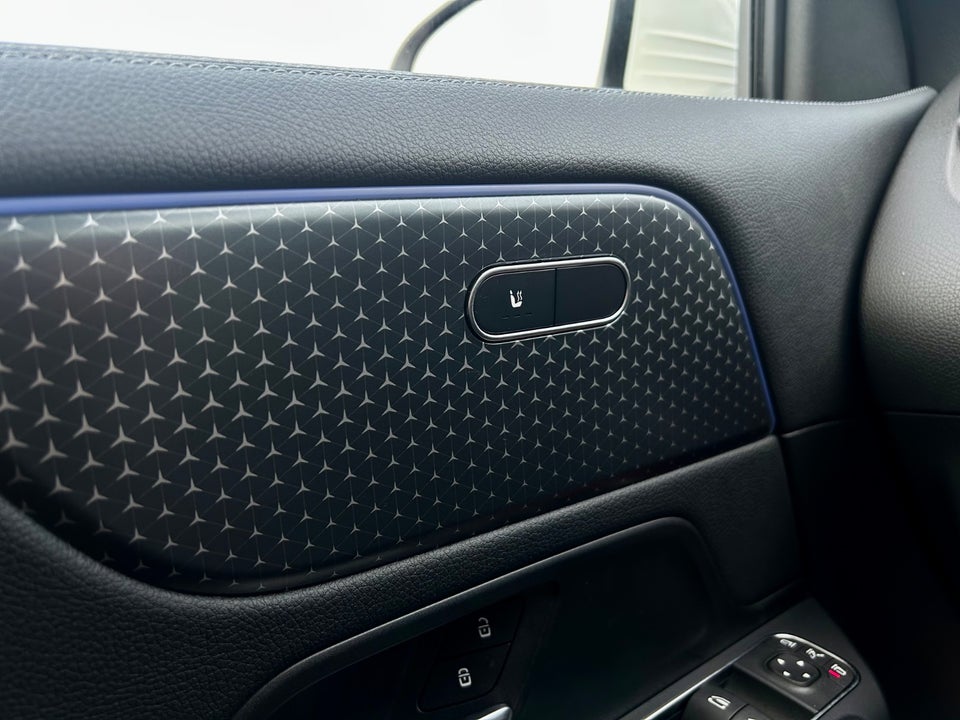 Mercedes EQA300 Progressive 4Matic 5d